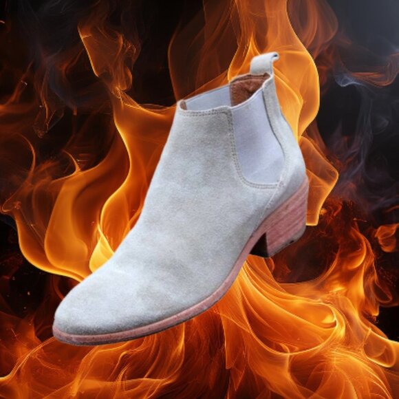 Frye Shoes - Frye Carson Chelsea Light Gray Suede Pull On Ankle Boot, Size 7